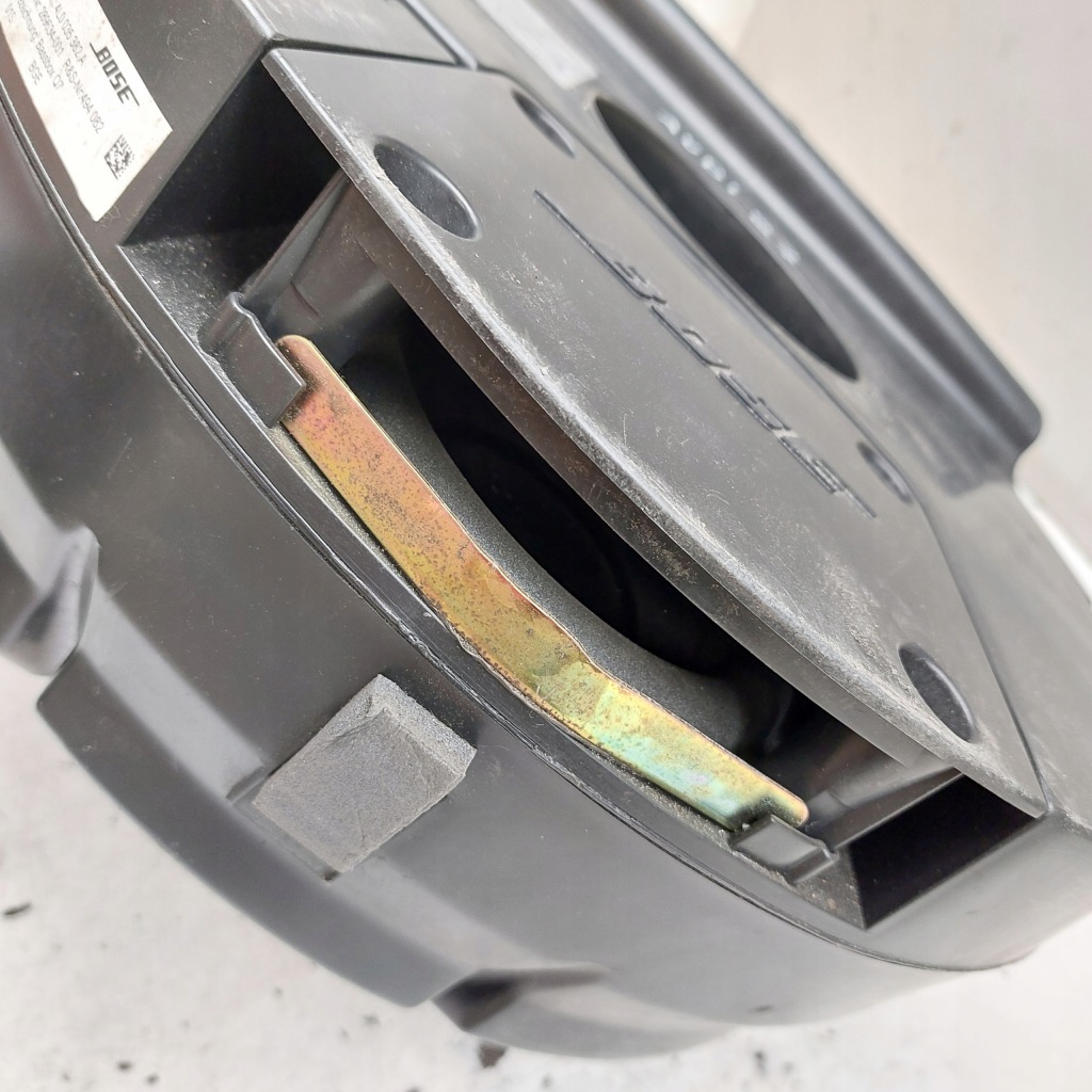 фото №11, Audi q7 динамік труба басова bose 4l0035382a
