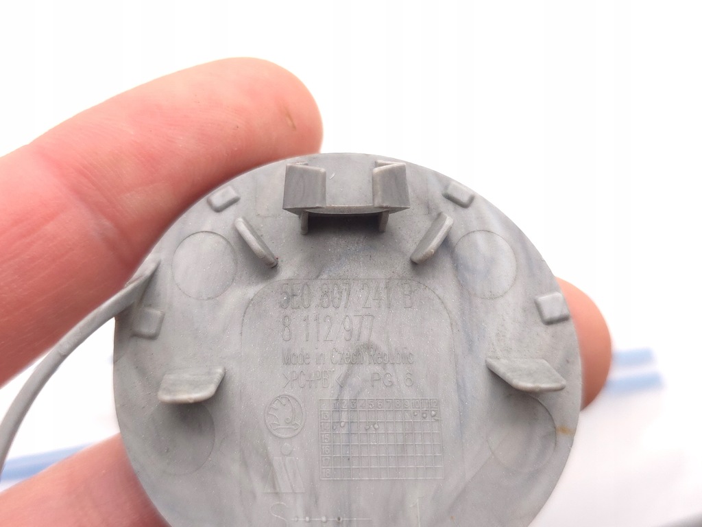 фото №4, Octavia iii scout заглушка hak бампер задняя oryg