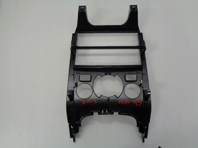 фото №5, Peugeot 3008 рамка панель радио