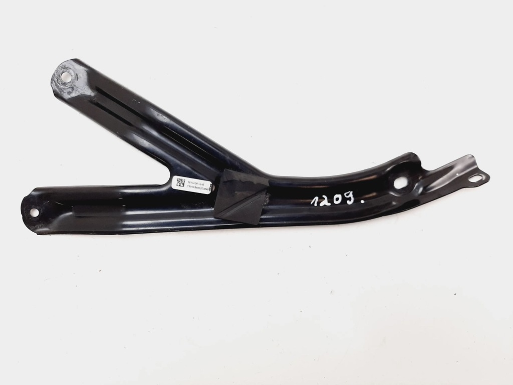 Купить 2023 tesla model s другая часть кузов 161745998b