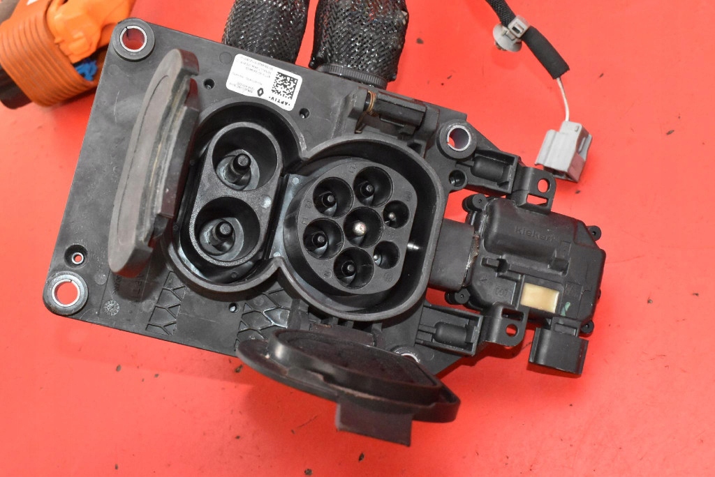 Port жгут зарядки аккумулятора 296956156r renault zoe 2 2 52 kwh 135 km Цена