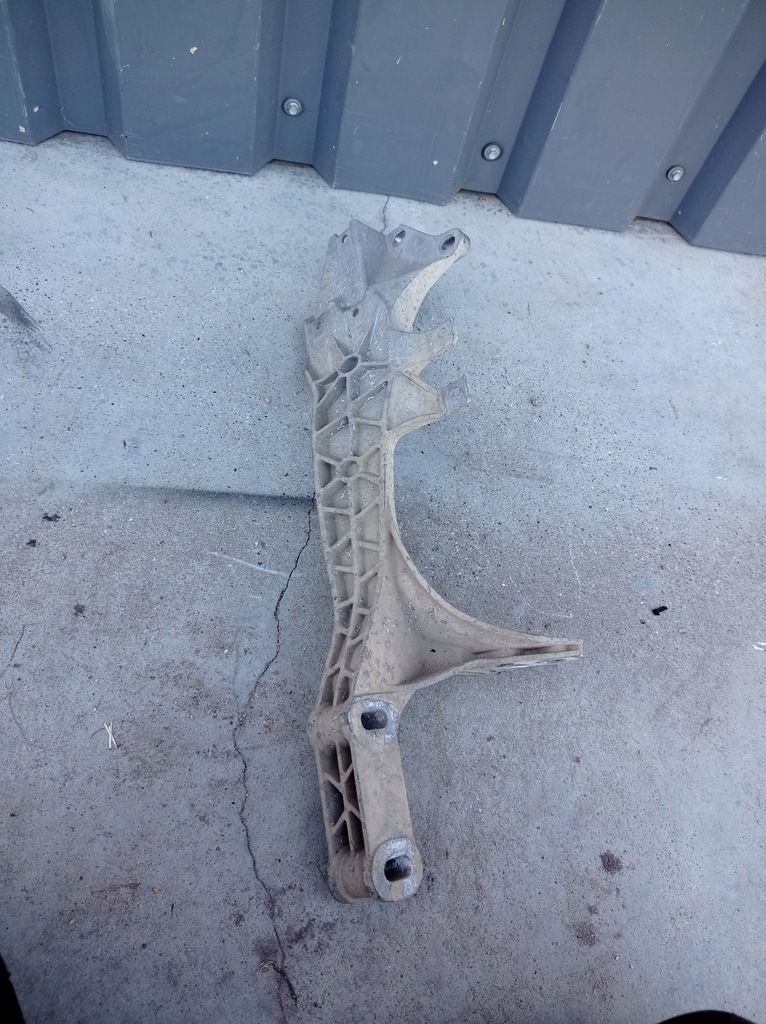 фото №1, Кронштейн кронштейн mercedes actros mp4 бампера