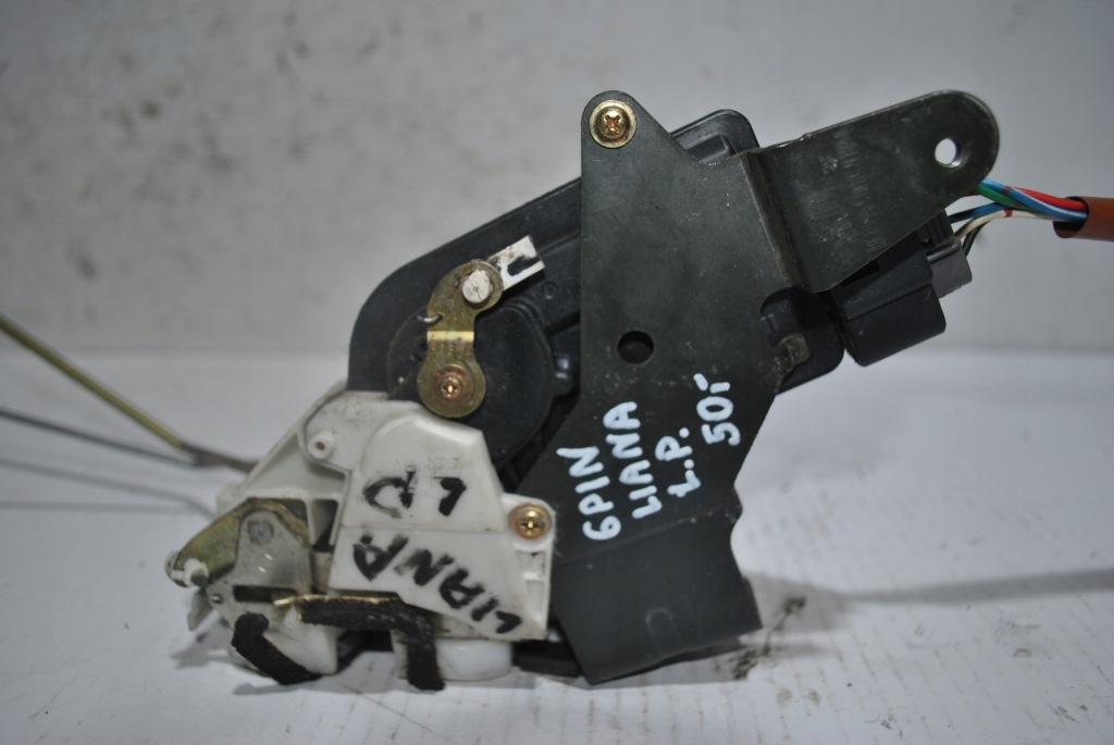 фото №1, Замок дверь левый перед suzuki liana 6 pin