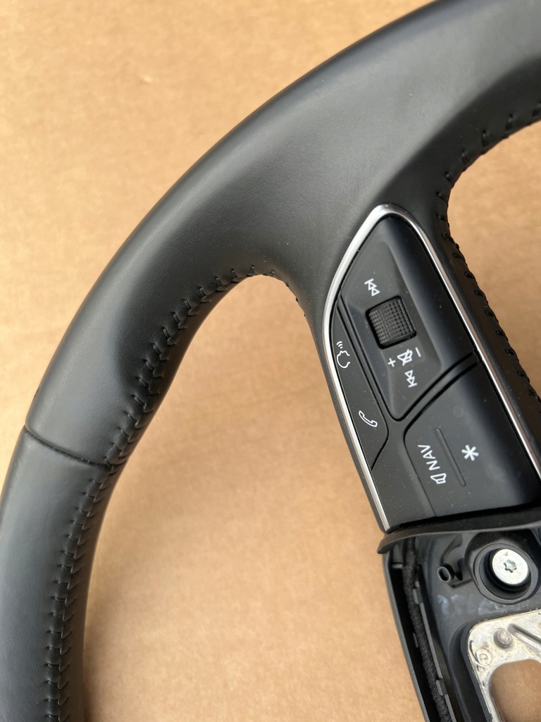 фото №9, Audi a4 b9 q7 повітропровід пелюстки перемикання 3041km 4m0419091b