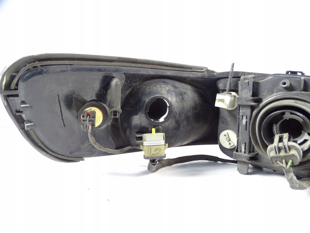 Lincoln town car iii лампа фара левый перед f8vx-13a045-a Киев