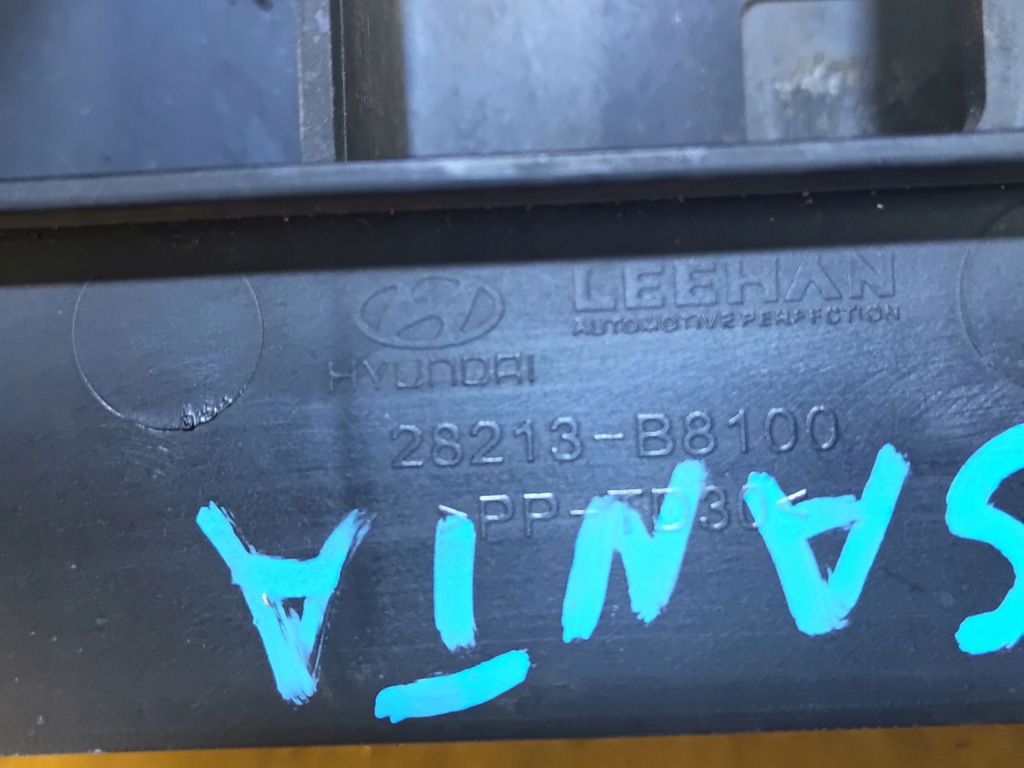 Santa fe 3 рестайлінг  2.2 crdi впуск повітря 28213-b8100 Недорого