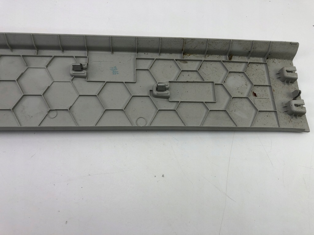 фото №7, Vw golf vii защита молдинг потолочный 5g9867617