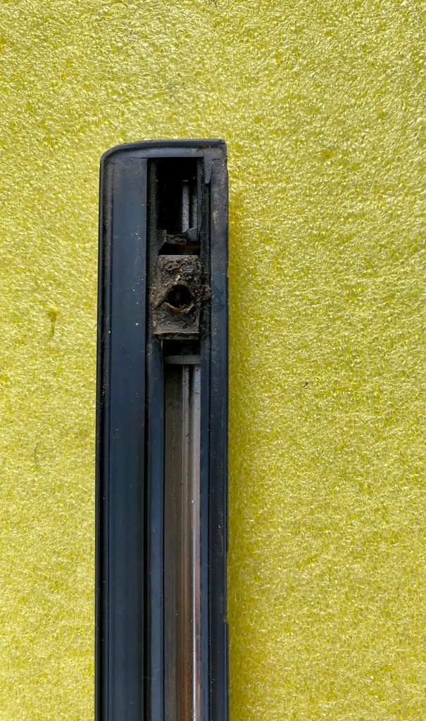 фото №6, Mercedes w123 молдинг крышки багажника