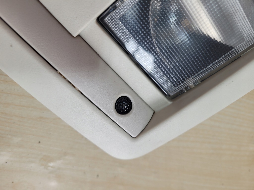 фото №12, Jeep cherokee kk 07-12 лампа потолочный