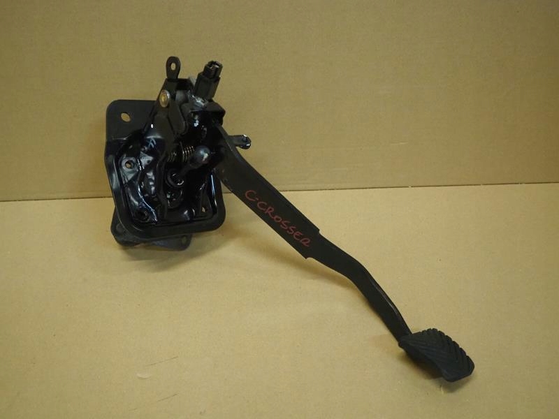 фото №1, Педаль сцепления citroen c-crosser peugeot 4007