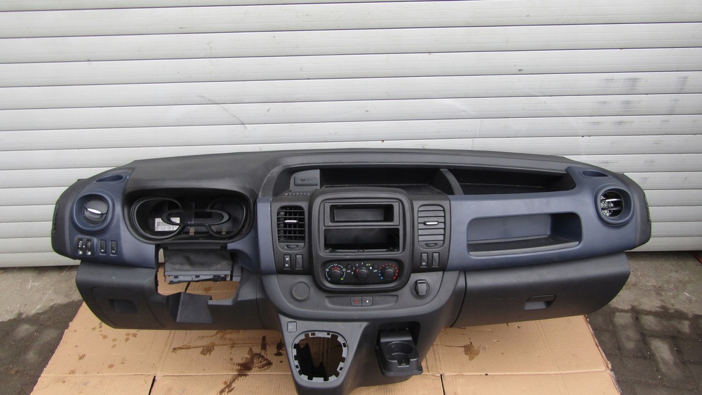 фото №1, Opel vivaro b приборная панель приборная панель консоль оригинал