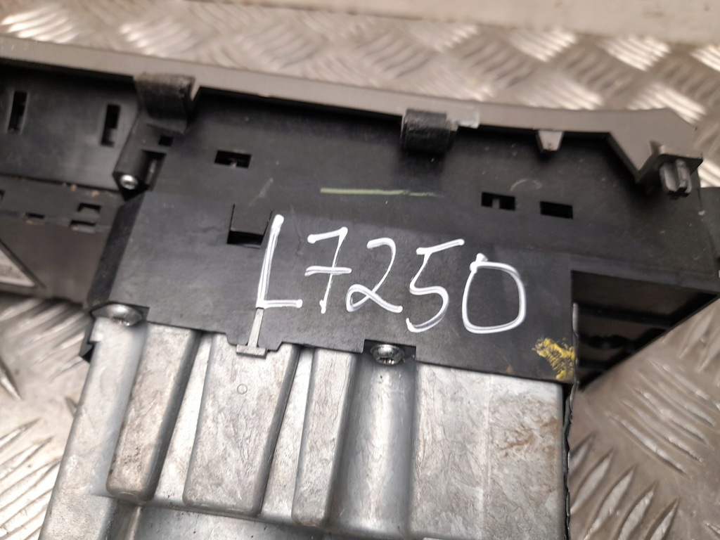 фото №6, Переключатель многофункциональный jaguar xf 2010 8x237e453gc