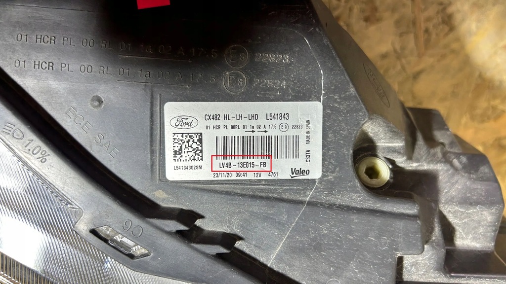 фото №10, Ford escape iv 2021 лампы передние