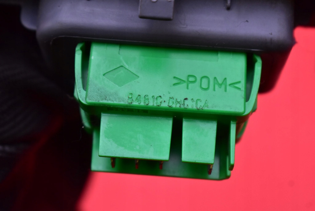 фото №8, Выключатель подъёма стекло правый перед 74231-0h010 peugeot 107 05-08