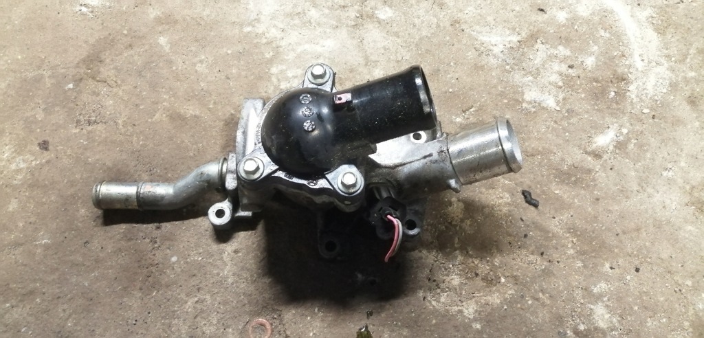 фото №1, Mazda 2 dj 15- 1.5 b корпус термостата