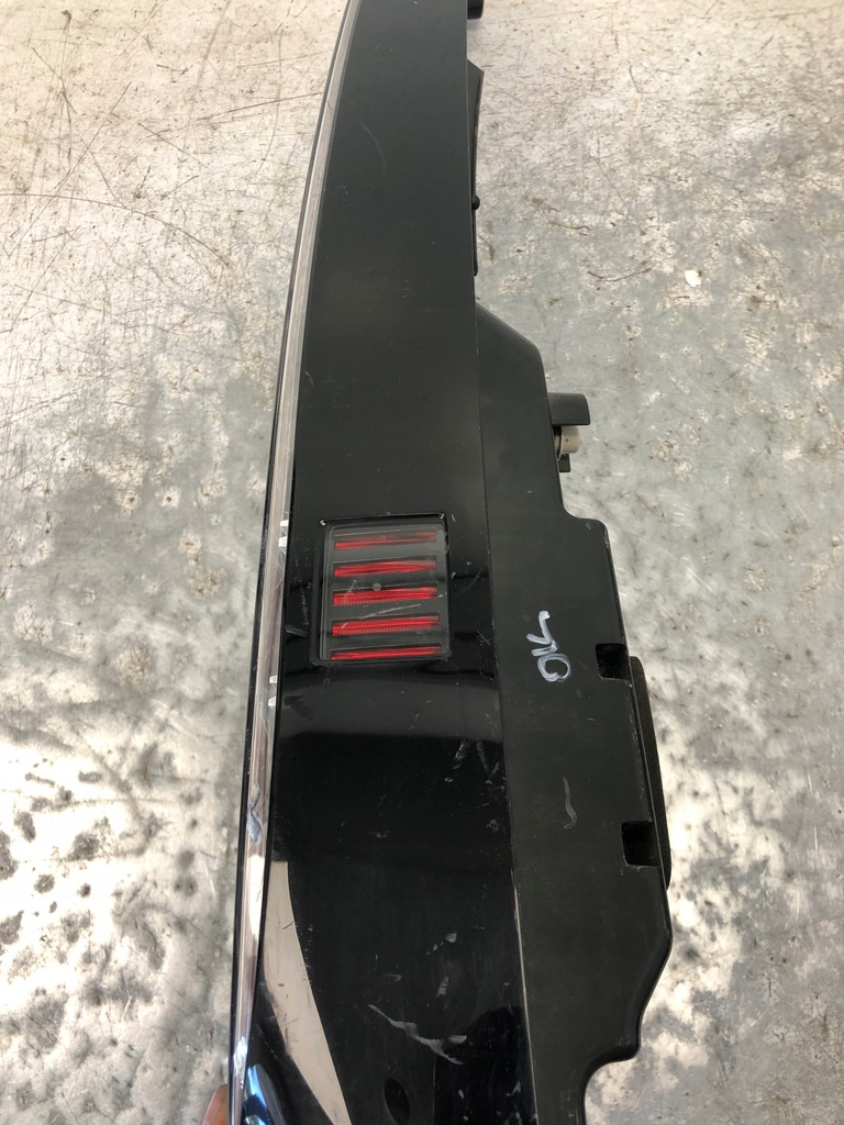 фото №9, Лампа правый задняя led vw caddy iv v 2k7945208d europa