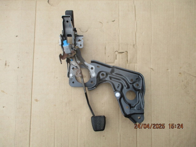 фото №1, Toyota aygo x cross педаль тормоза датчик