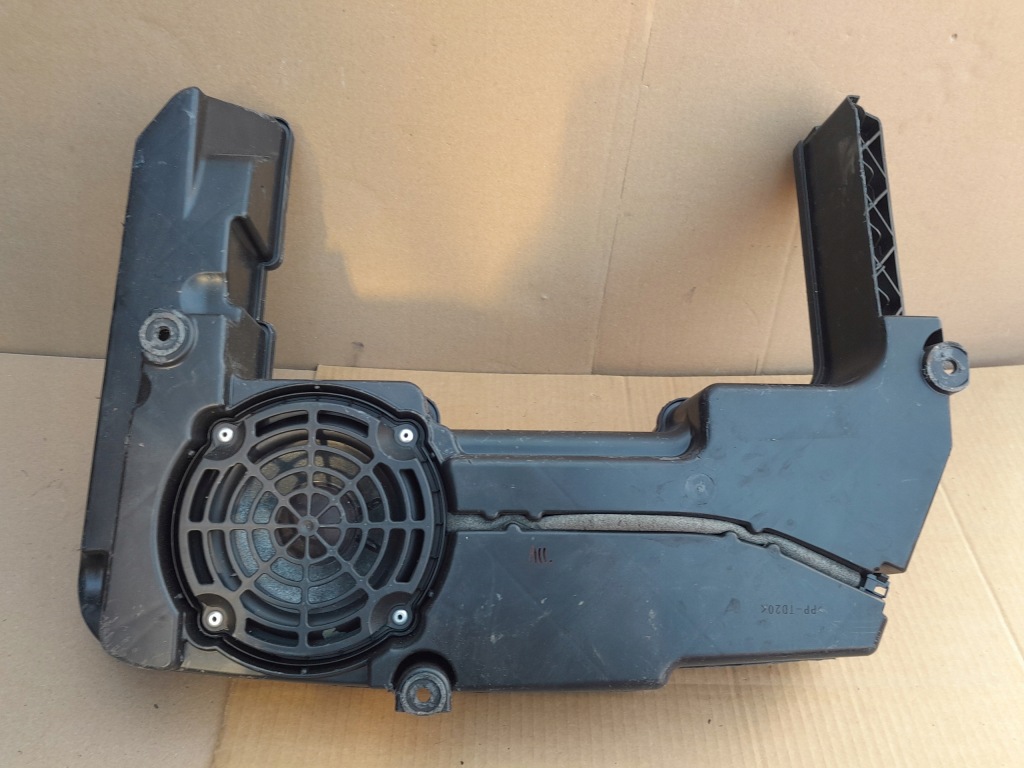 Купить Динамик сабвуфер задний  bang olufsen audi a4 b8 , a5 8t