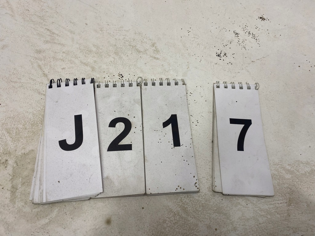 фото №10, Volvo xc90 лампа права 04-08 ксенон