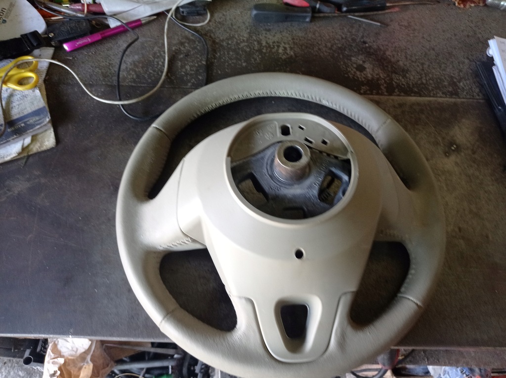 фото №6, Renault megane iii fluence - повітропровід шкіра мультифункція