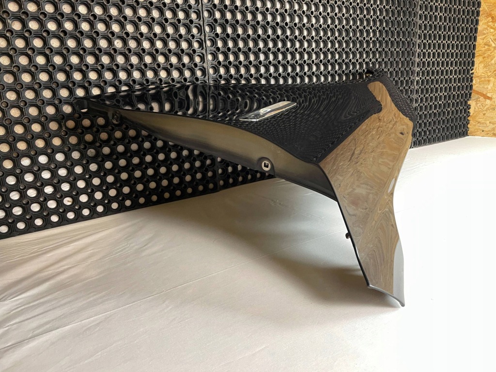 Крыло  перед передний левое  bmw 5 f10 f11 код лакокрасочного покрытия: b90 Киев