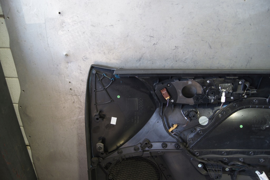 фото №9, Обшивка двері лівий перед a1 8x 5d 8x4867109