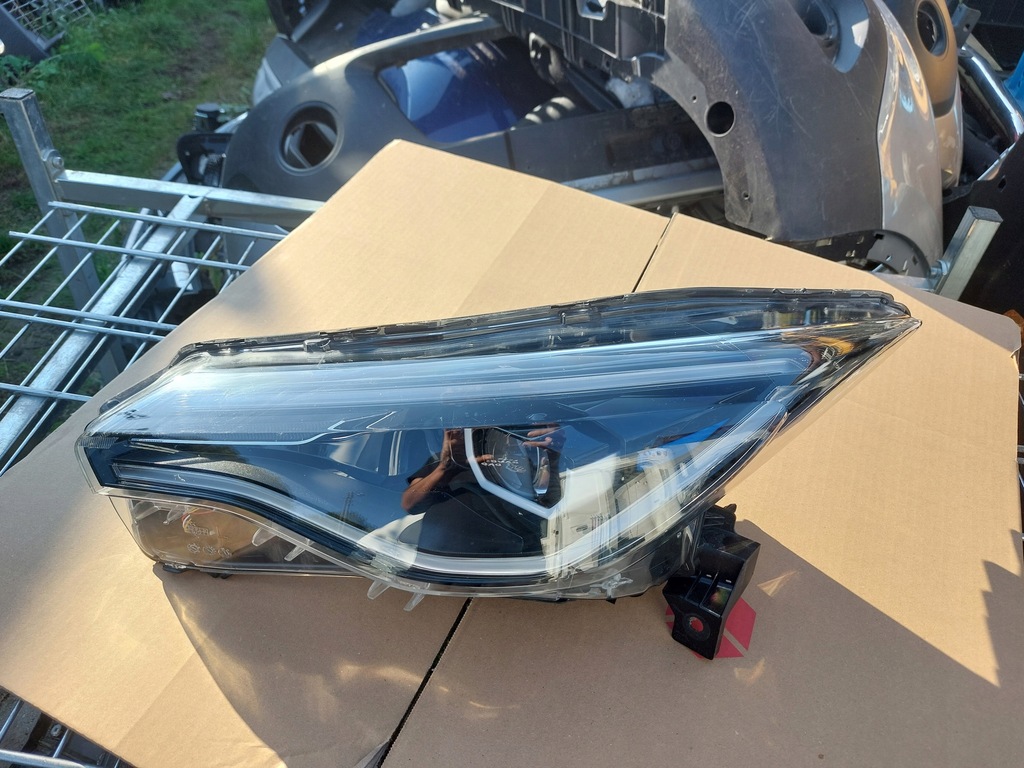 фото №1, Лампа передняя левая renault zoe full led 19-