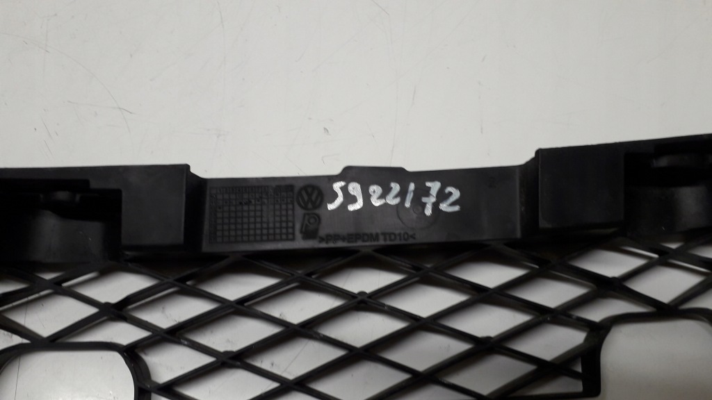 фото №10, Vw passat b7 напрямна бампера заднього 3af807863