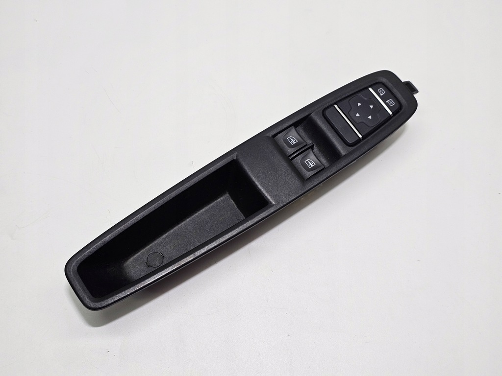 фото №1, Панель перемикач вікон двері лівий перед renault zoe ii lift #5580