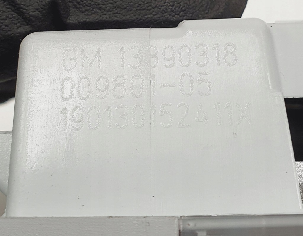 фото №6, Лампа освещение салона opel adam 13390318