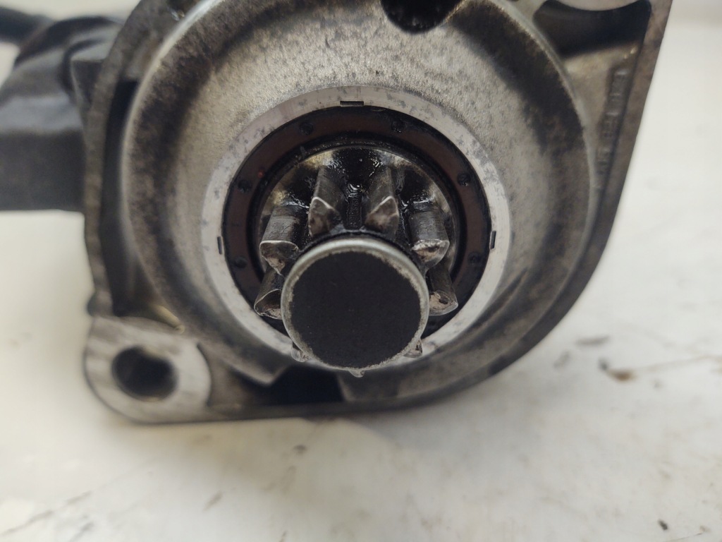 Стартер vw golf 1.4 mpi 1005821879 Зі Шроту