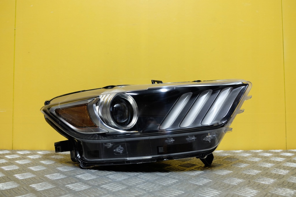 Купити Ford mustang 2015- фара фара ксенон led r америка