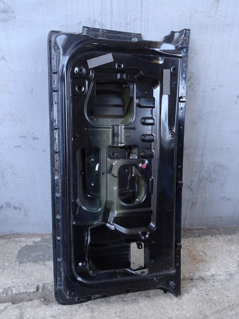 фото №9, Suzuki jimny кришка багажника борт багажника 01r