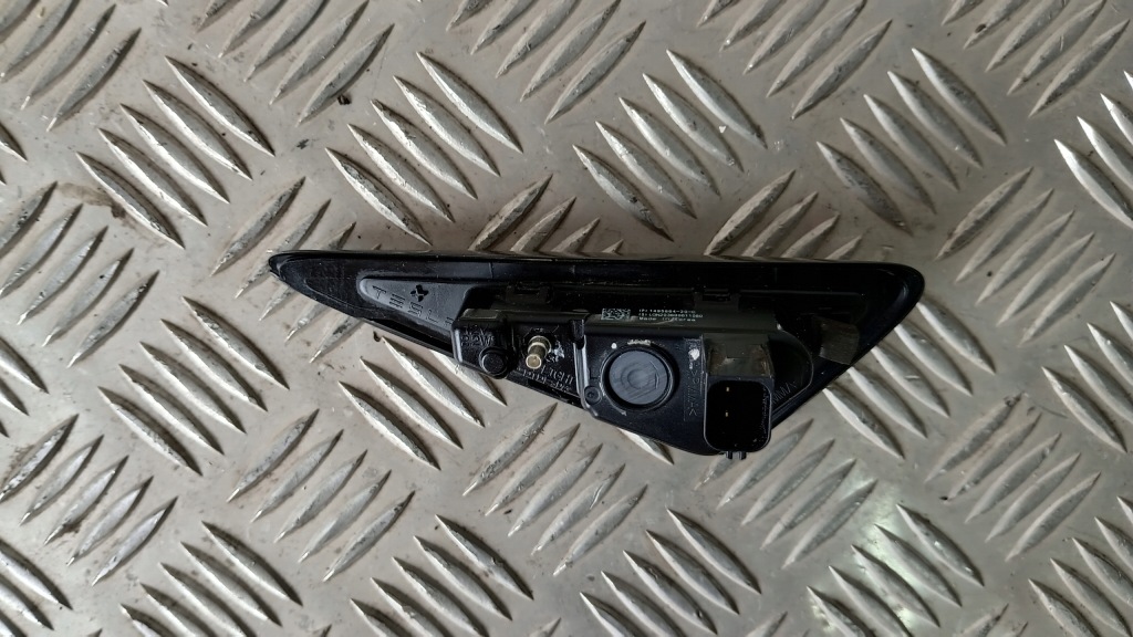 Купити Поворотник камера tesla model y model 3 17-25 1495864-20-f оригінал ліва