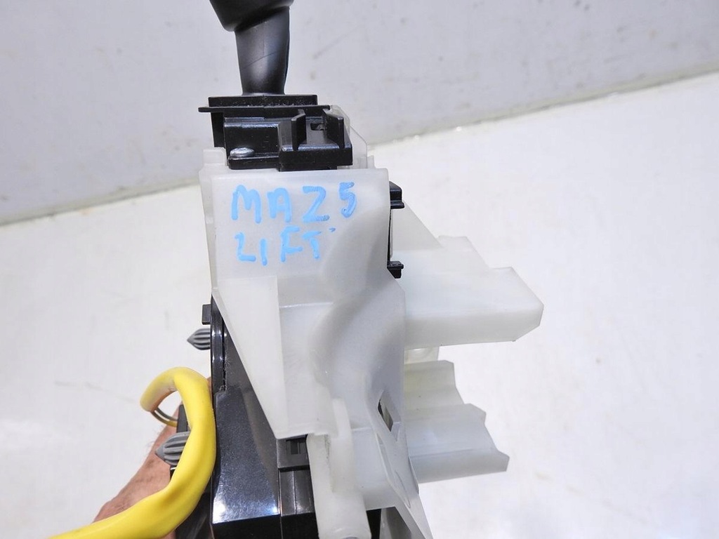 фото №2, Перемикач комбінований стрічка mazda 5 i lift