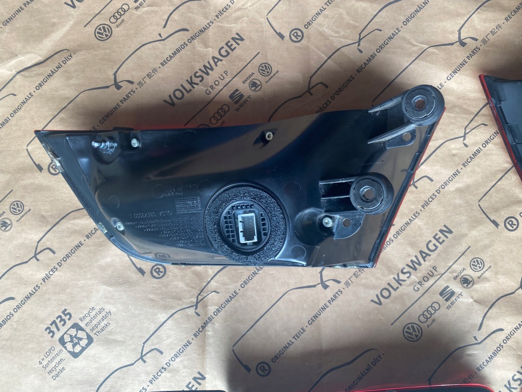 Audi a7 c7 4g рестайлинг  фары задний комплект led matrix 4g8945095h 4g8945093h 38km Киев