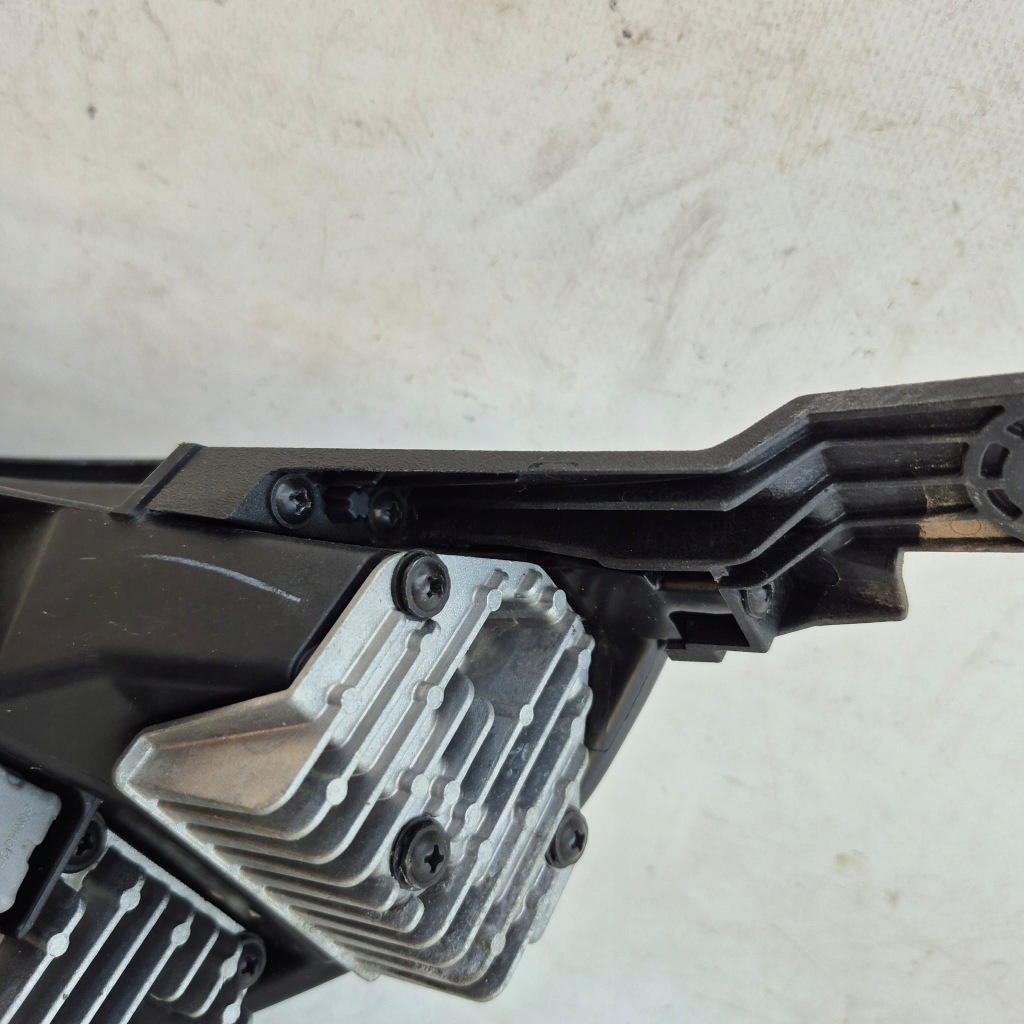 Hyundai i30 3 рестайлинг  20- фара правый  перед передняя full led 92102-g4600 Киев