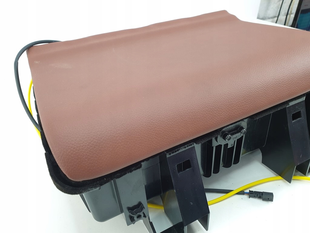 фото №3, Бардачок mercedes-benz оригинальный номер a2308100841