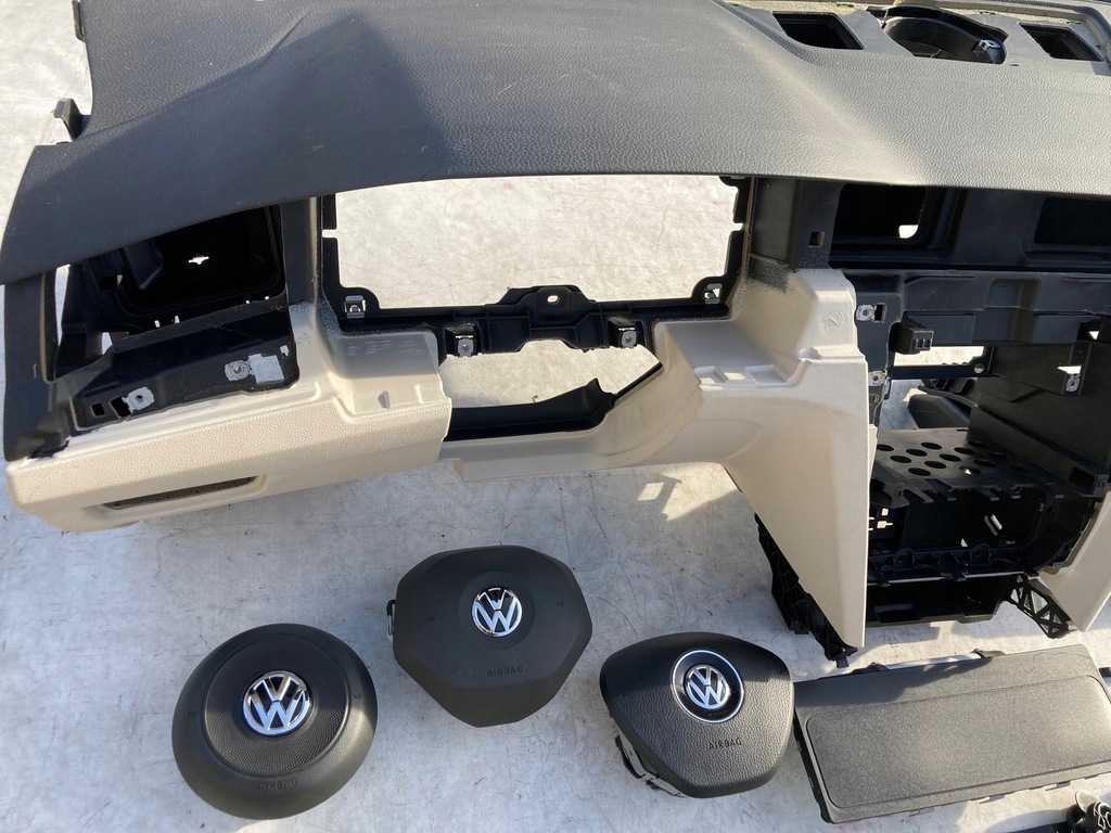 фото №5, Vw arteon krem приборная панель приборная панель консоль подушки безопасности ремни