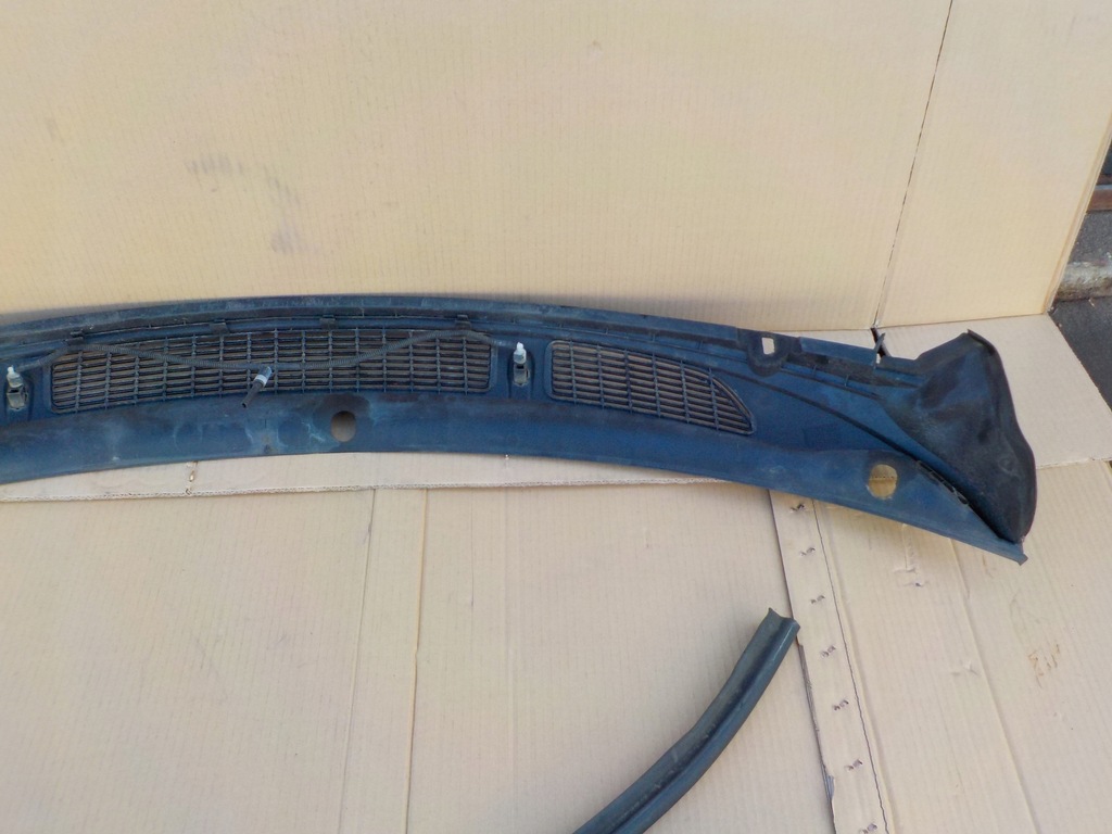 фото №3, Roomster 2007 жабо пластиковый