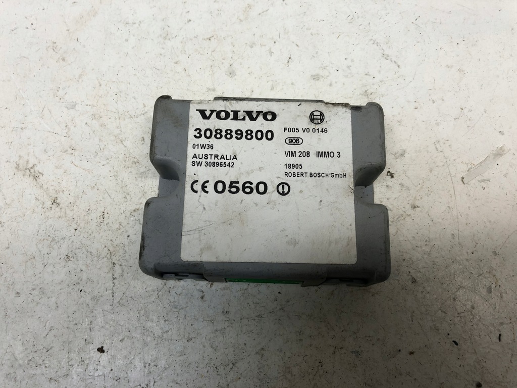 фото №1, Volvo s40 v40 lift 00-04 модуль иммобилайзер 30889800