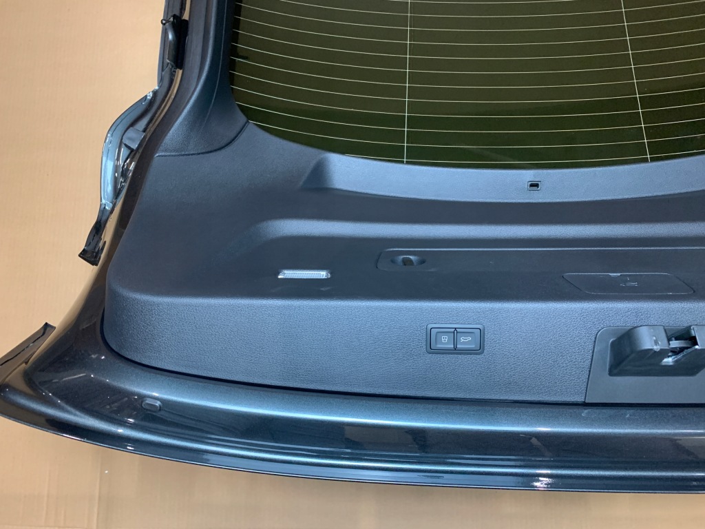 фото №8, Audi e tron q8 sportback 2023 крышка багажника багажника задняя 4k4827025c lz7s 9km demo