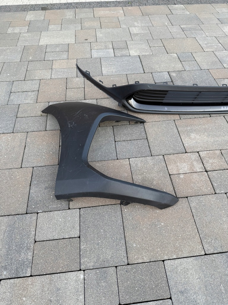 фото №1, Toyota bz4x бампер перед