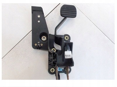 фото №1, Renault vel satis 2.2 dci 04r - педаль сцепления