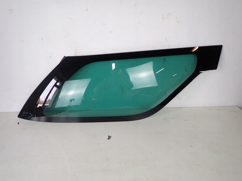 фото №1, Стекло правый задняя citroen ds3