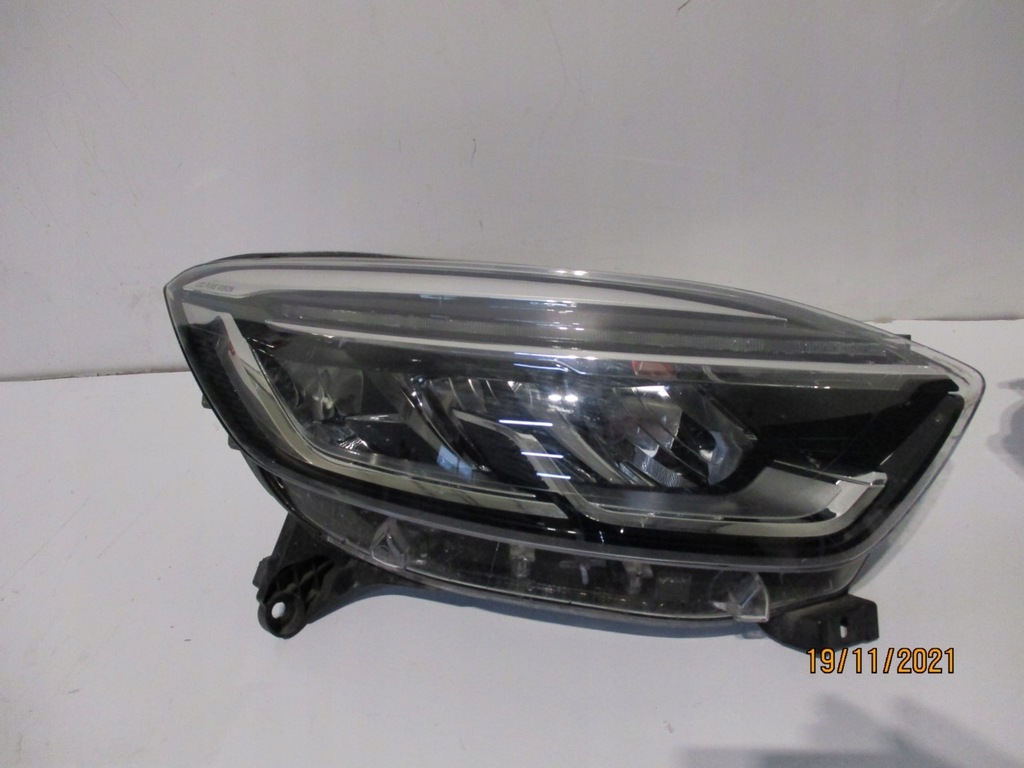 фото №3, Лампа led renault captur i 260609454r правая