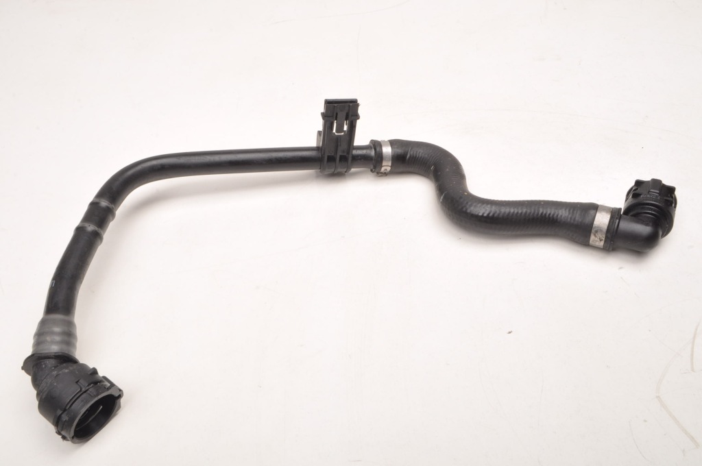 фото №3, Mercedes eqb x243 труба шланг wody a2435002100