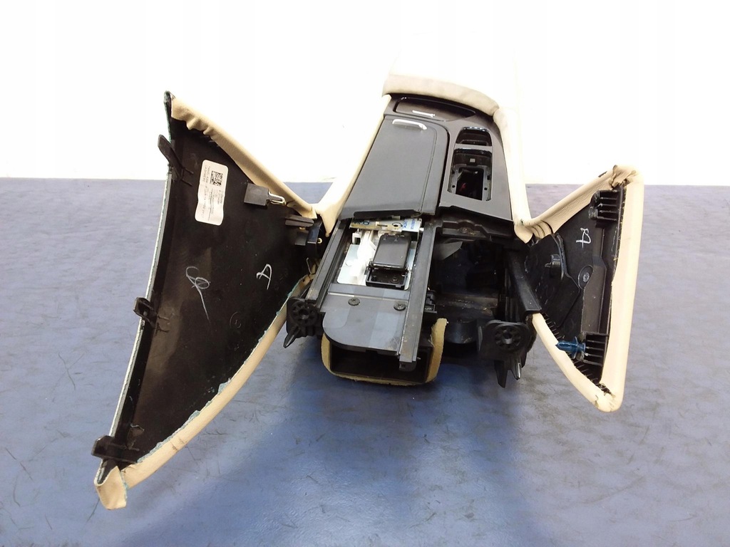 фото №10, Cadillac cts iii підлокітник тунель середній