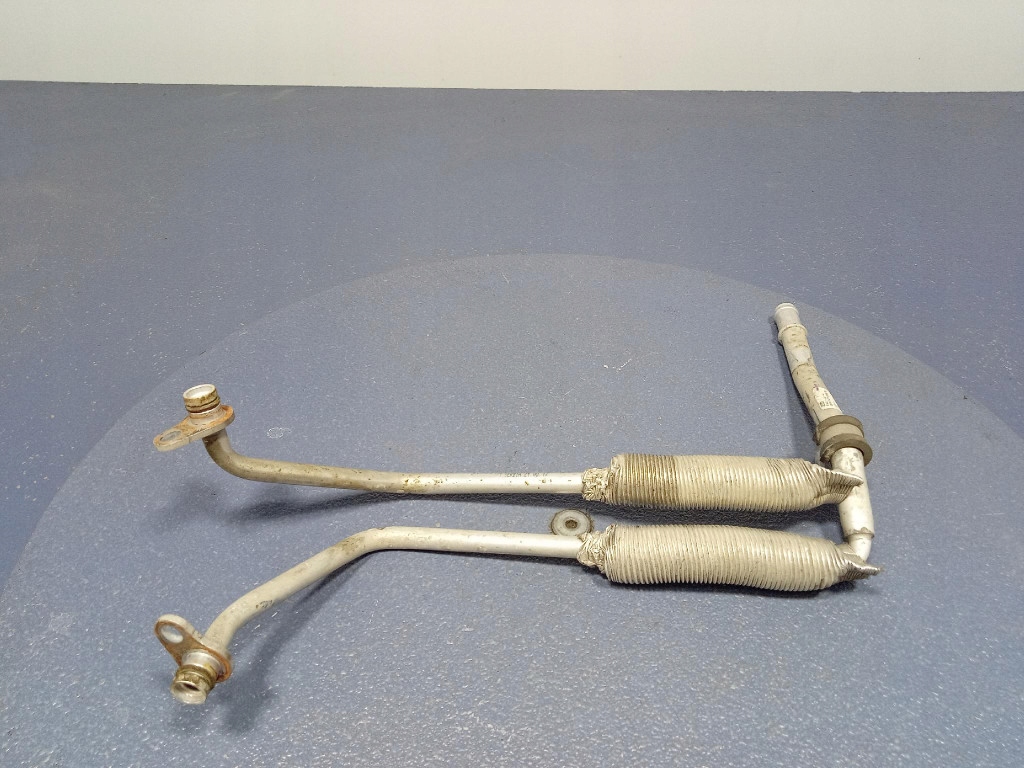 Купити Porsche cayenne s 3 шланг труба радіатора води 06m121085g