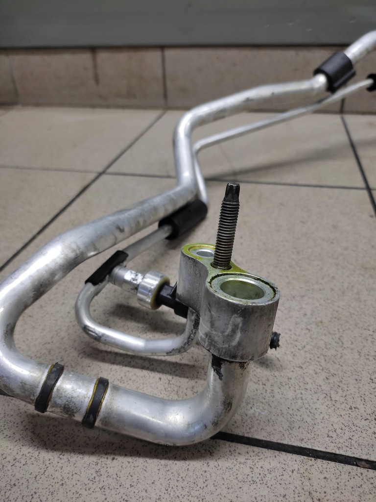 фото №3, Opel signum 2.2 d шланг трубка кондиціонера